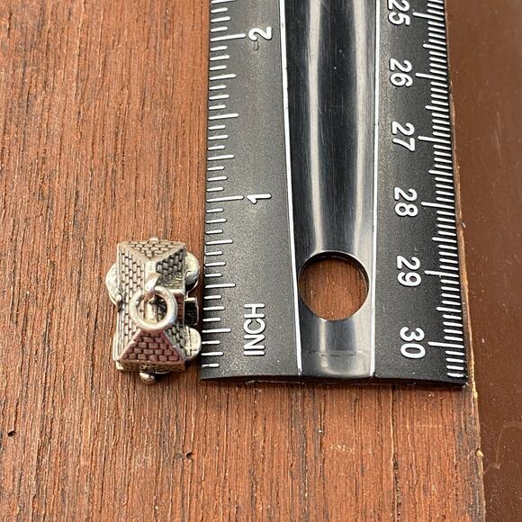 Vintage 925 Sterling Pot & Piddle Old English Pub Opens w/ People Pendant Charm - Picture 5 of 6